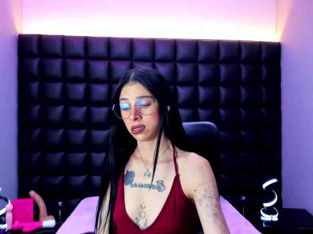 DulceMiiaa webcam