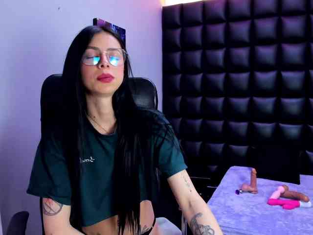 DulceMiiaa webcam