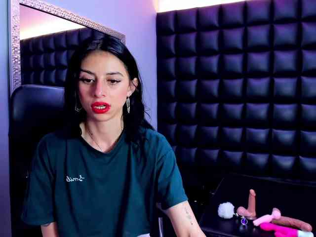 DulceMiiaa webcam