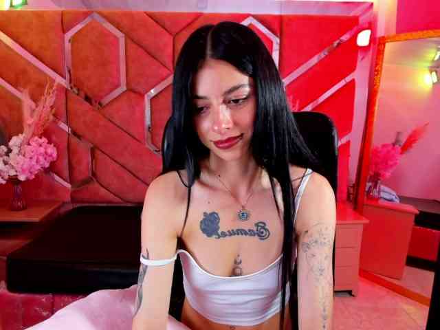DulceMiiaa webcam