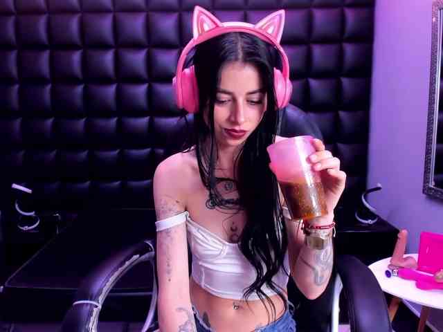 DulceMiiaa webcam