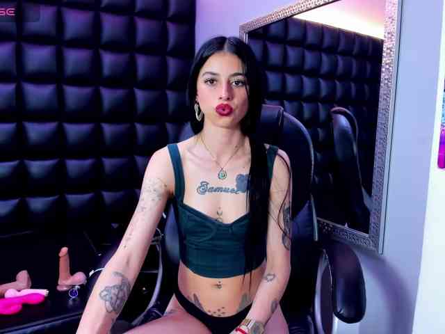 DulceMiiaa webcam