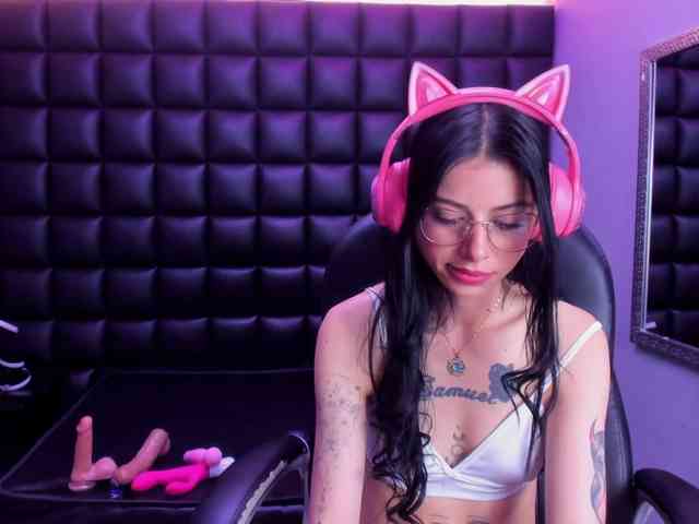 DulceMiiaa webcam