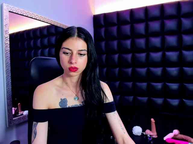 DulceMiiaa webcam