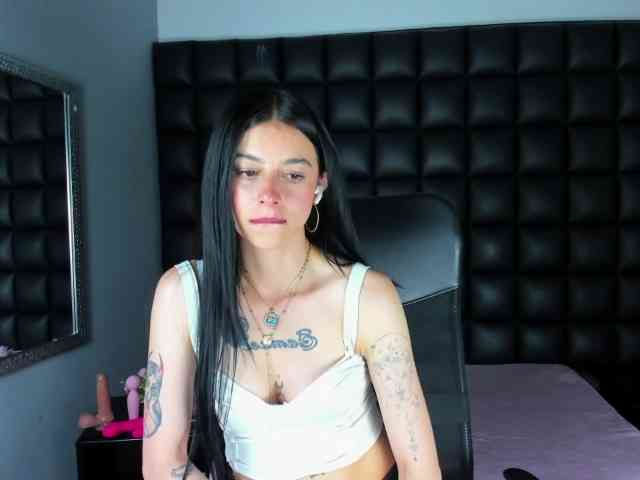 DulceMiiaa webcam