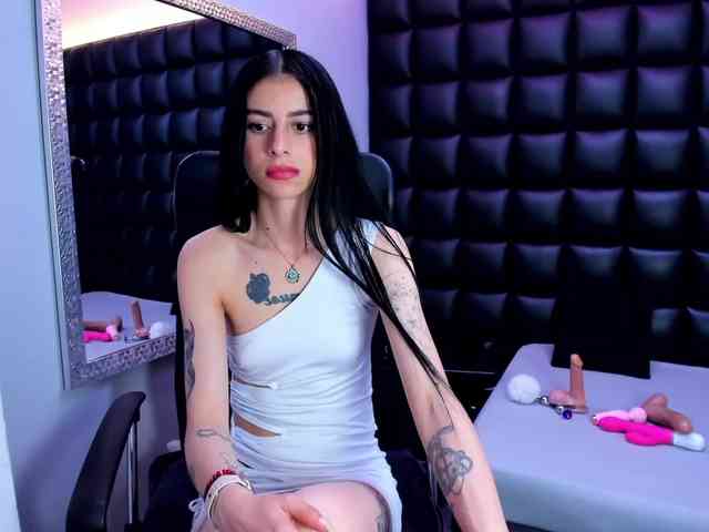 DulceMiiaa webcam