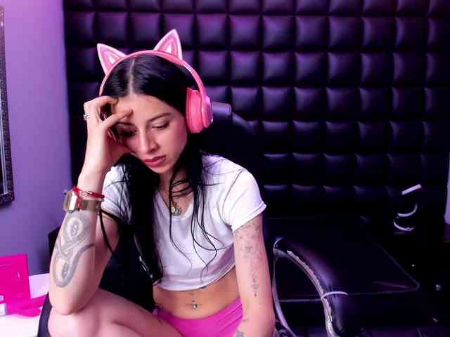 DulceMiiaa webcam