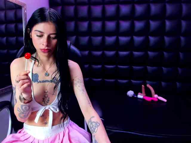 DulceMiiaa webcam