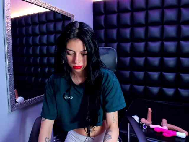 DulceMiiaa webcam
