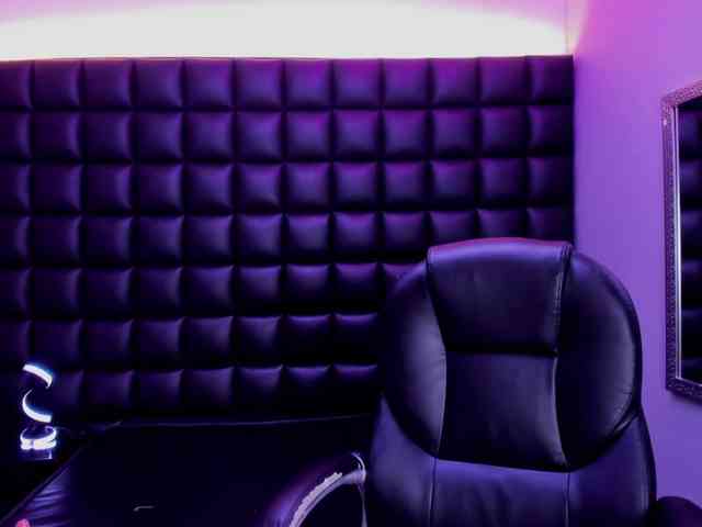 DulceMiiaa webcam