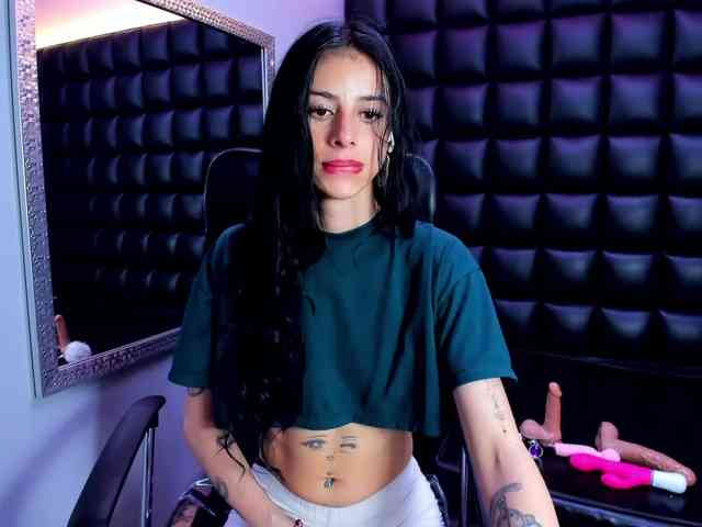 DulceMiiaa webcam