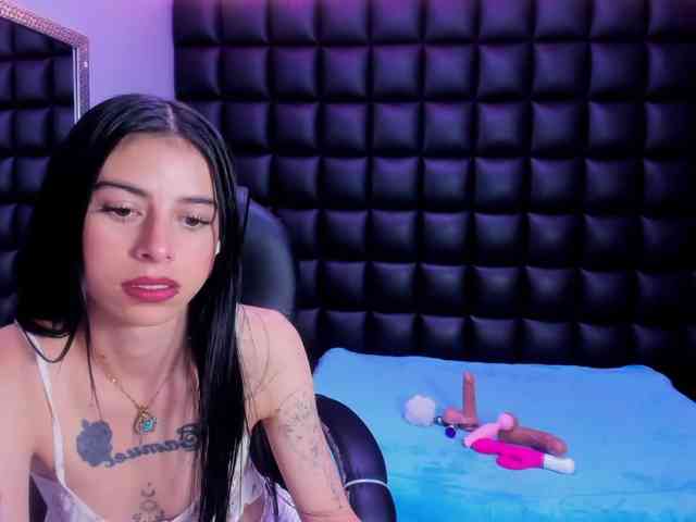 DulceMiiaa webcam