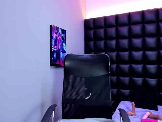 DulceMiiaa webcam