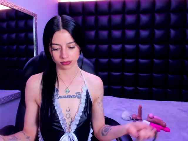 DulceMiiaa webcam