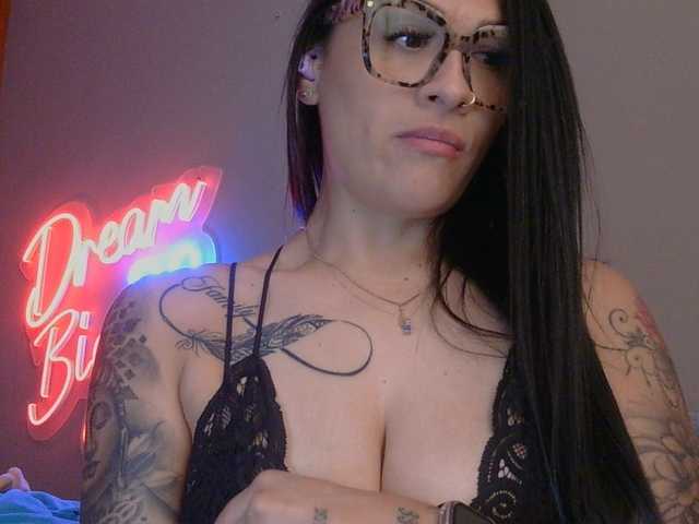 NoirLust live webcam show