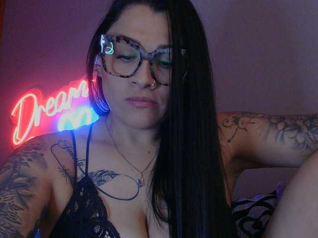 NoirLust live webcam show