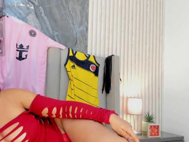 Karina-Towers live cam on BongaCams