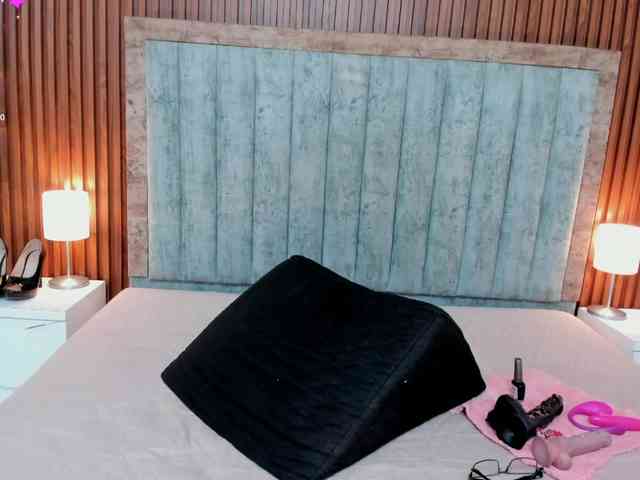 Karina-Towers webcam