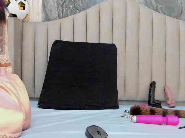 Karina-Towers webcam