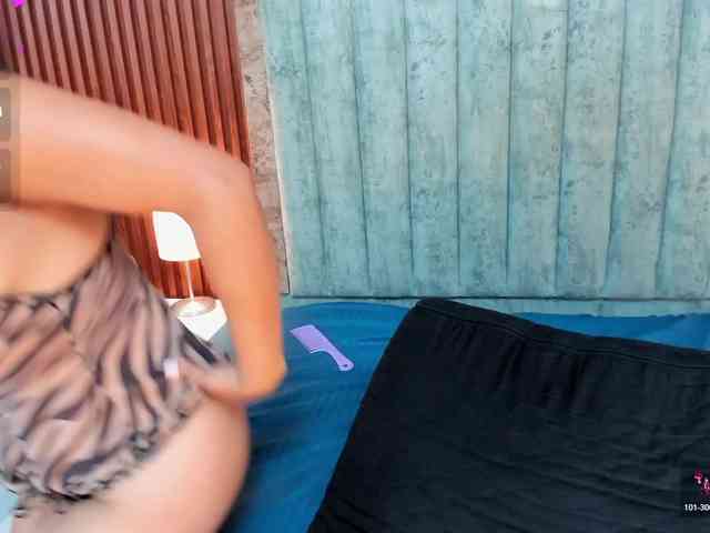 Karina-Towers webcam