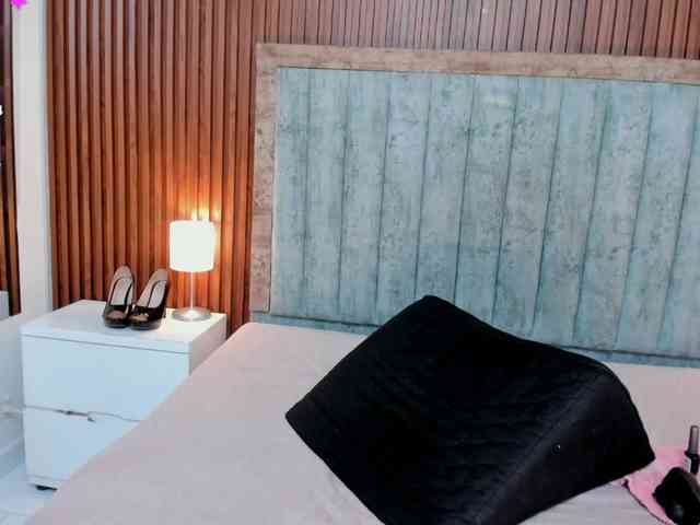 Karina-Towers webcam