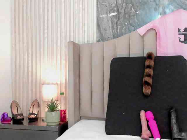 Karina-Towers webcam