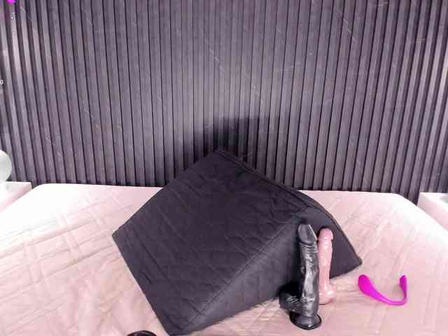 Karina-Towers webcam