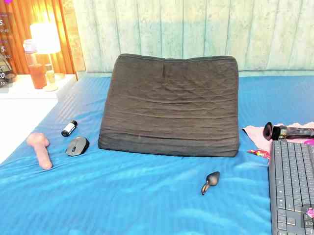 Karina-Towers webcam