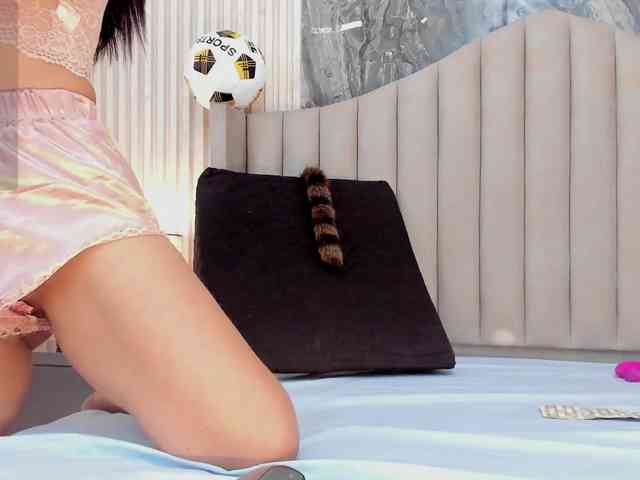 Karina-Towers webcam