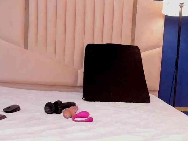 Karina-Towers webcam