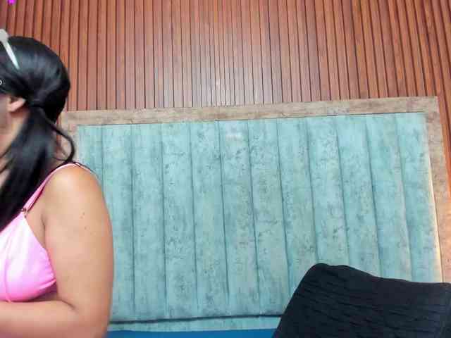 Karina-Towers webcam
