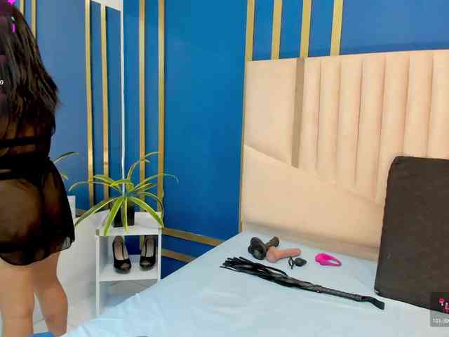 Karina-Towers webcam