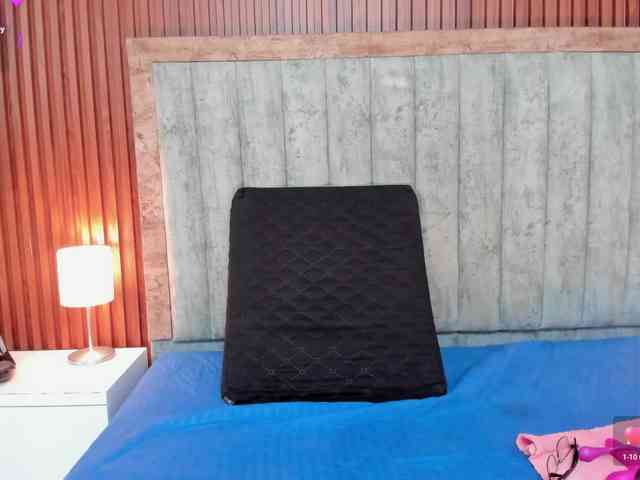 Karina-Towers webcam