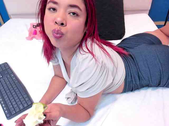 Karina-Towers webcam