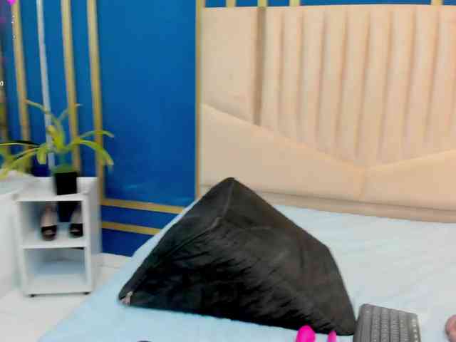 Karina-Towers webcam