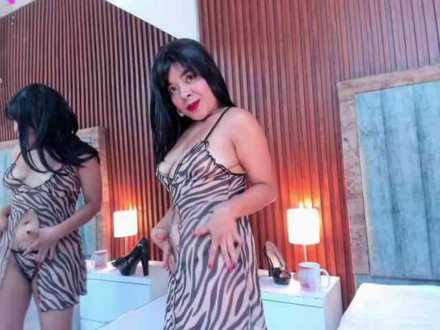 Karina-Towers webcam
