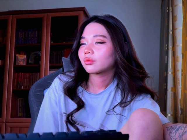 konfetkamarmeladkaa's BongaCams show and profile