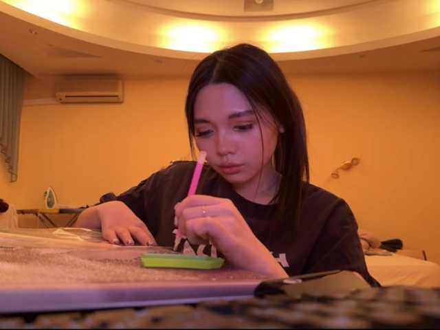 konfetkamarmeladkaa's BongaCams show and profile