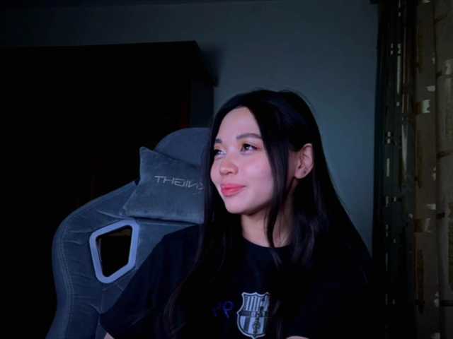 konfetkamarmeladkaa's BongaCams show and profile