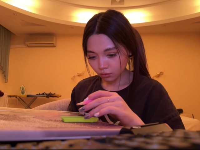 konfetkamarmeladkaa's BongaCams show and profile