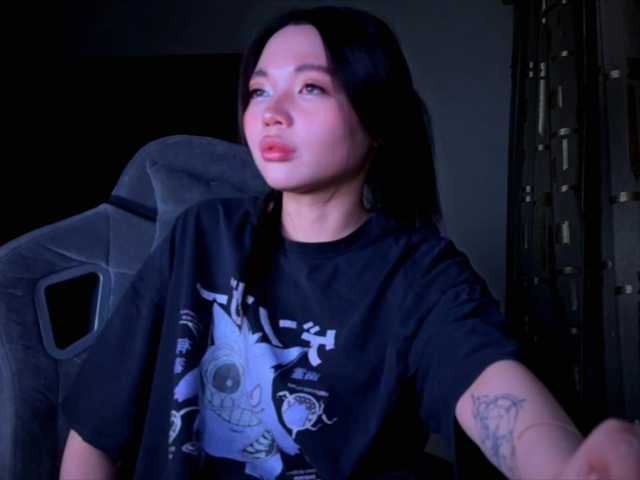 konfetkamarmeladkaa's BongaCams show and profile