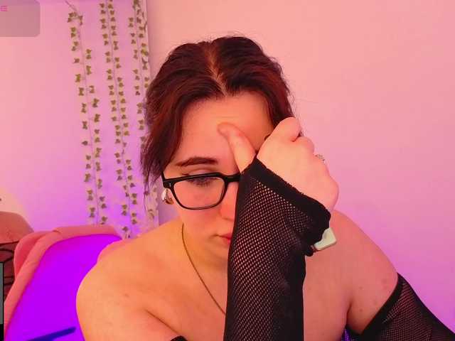 Olivia-ice's BongaCams show and profile