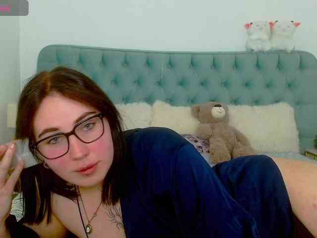 Olivia-ice webcam
