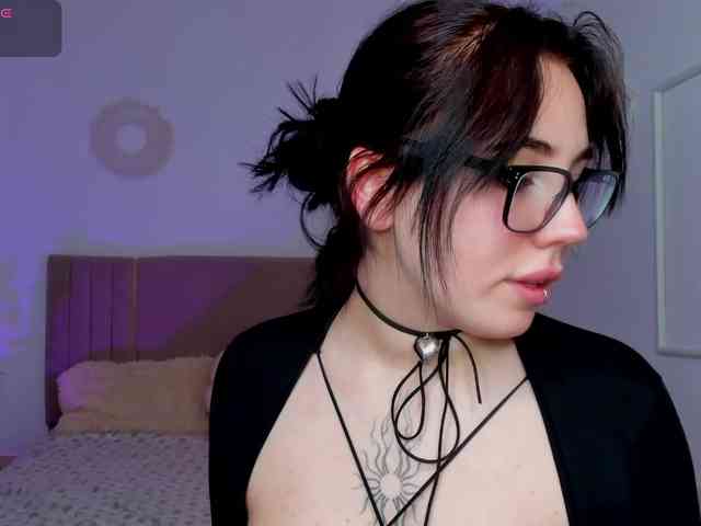 Olivia-ice webcam
