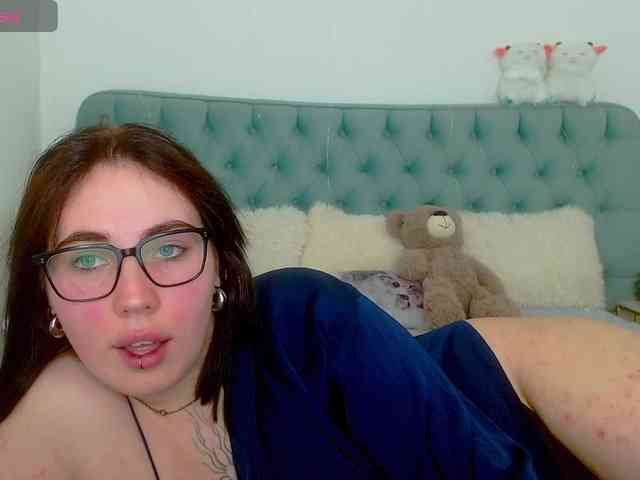 Olivia-ice webcam