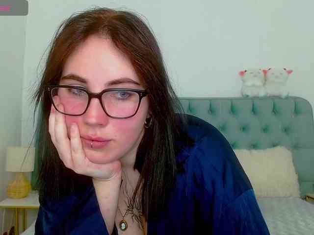 Olivia-ice webcam