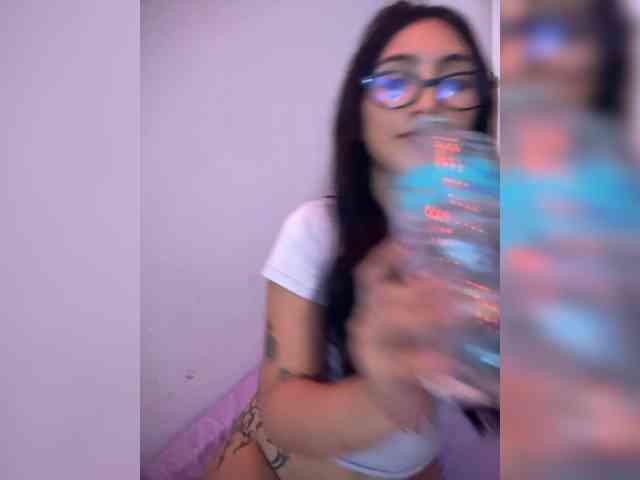 KayLov webcam