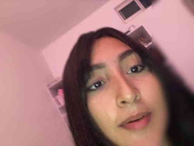 KayLov webcam