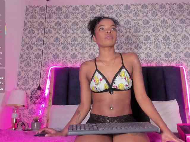 KenndraRose webcam