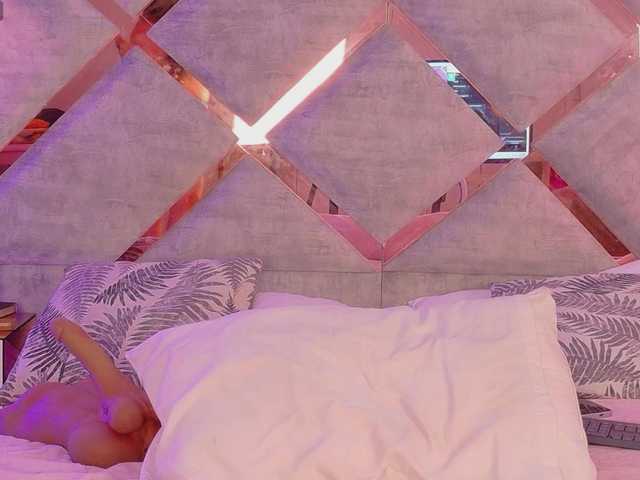 HannahPrada live webcam show